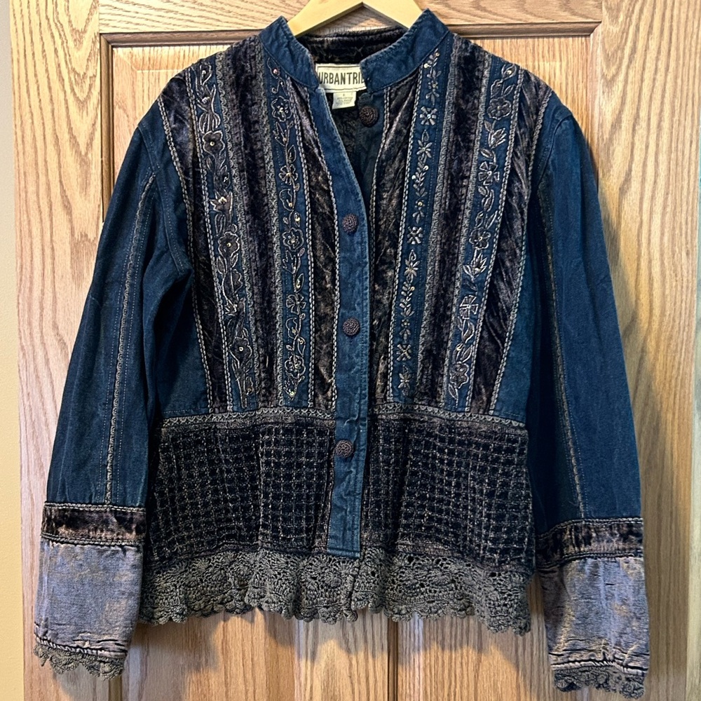 Urban Tribe - Vintage Women's Blue Jean Jacket -Large